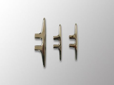 點(diǎn)擊查看詳細(xì)信息<br>標(biāo)題：方形系船柱 閱讀次數(shù)：1495